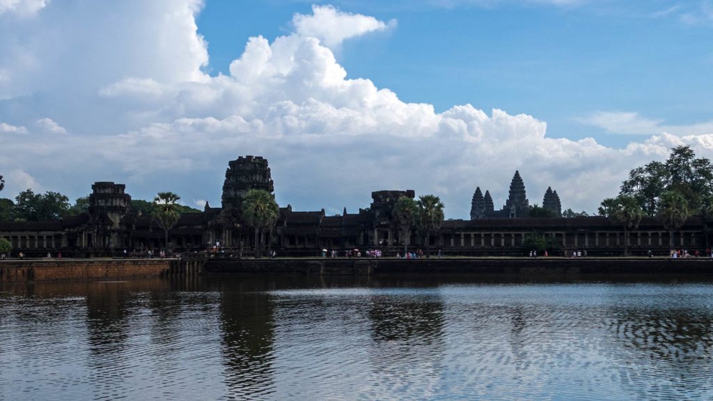 Der Eingangsbereich zu Angkor Wat