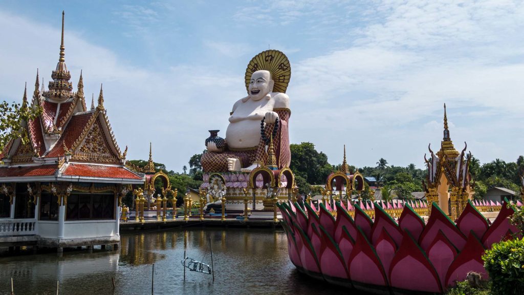 Der dicke Buddha im Wat Plai Laem, Koh Samui