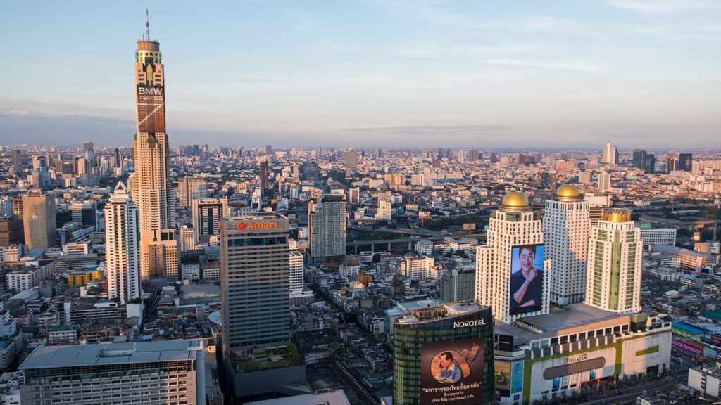 Aussicht von der Red Sky Bar des Centara Grand CentralWorld in Bangkok