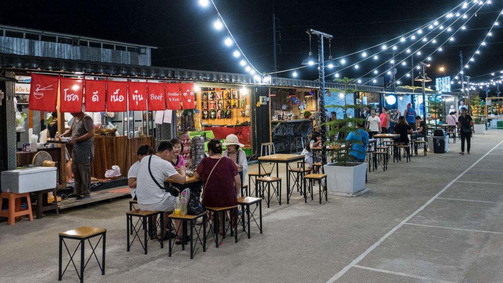 Der Build Nachtmarkt von Khao Lak