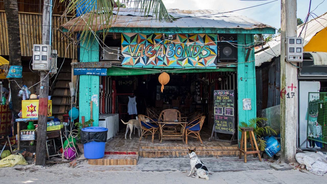 Bar für das Koh Rong Pub Crawl im Koh Touch Village