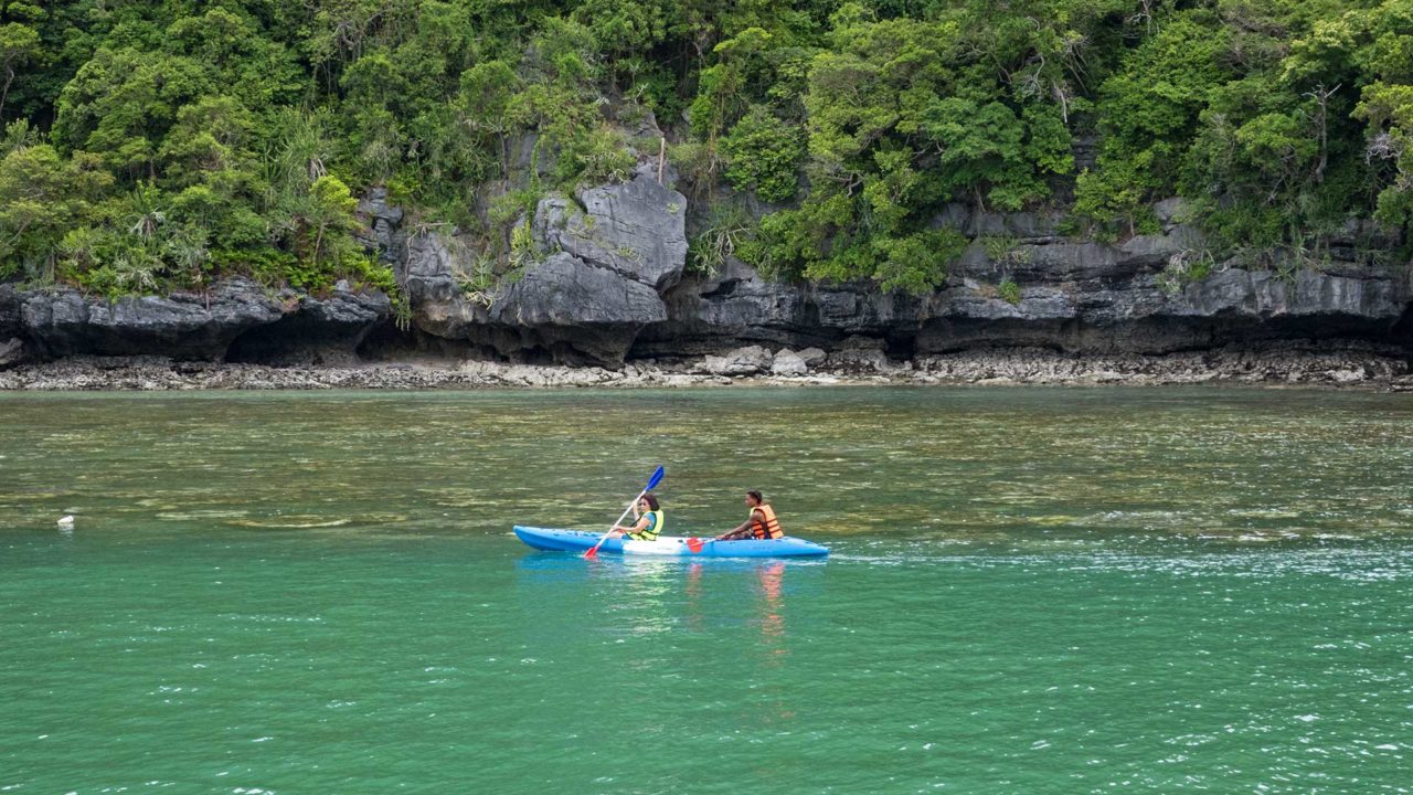 Kayaking in Ang Thong National Park