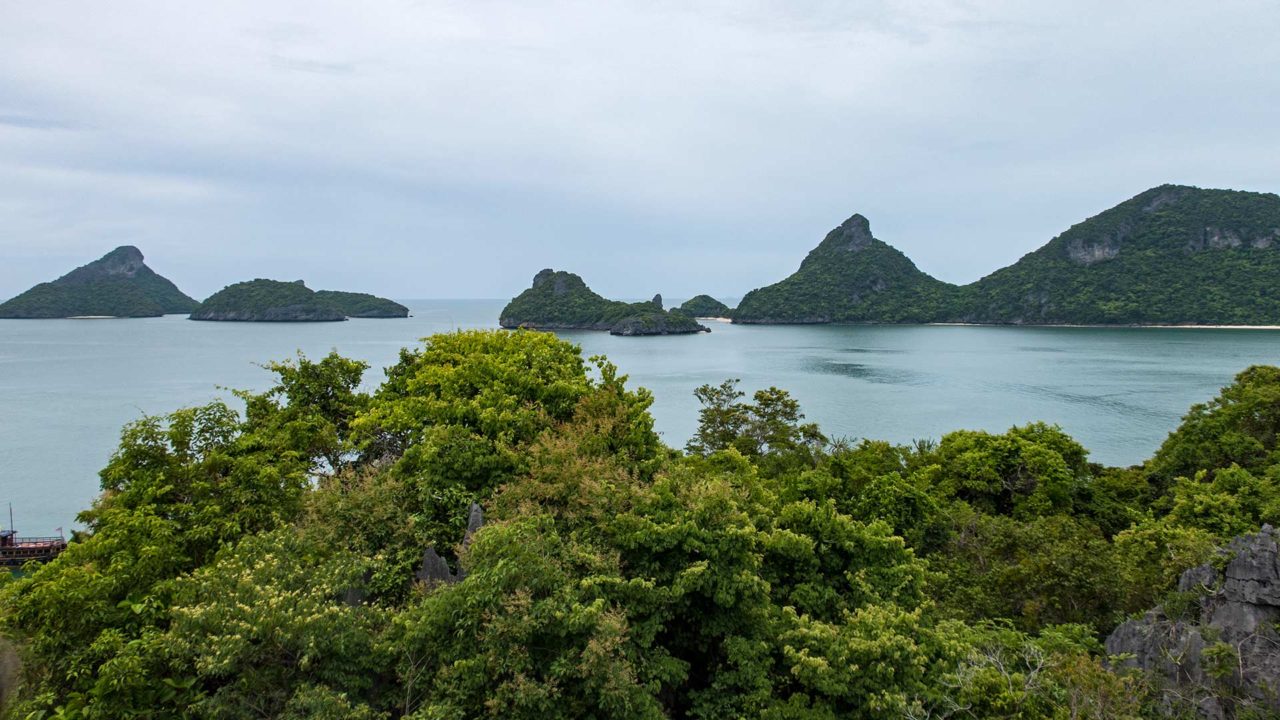 View from the platform on Koh Mae Ko over Ang Thong National Park