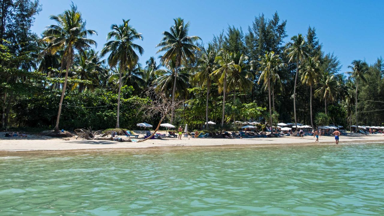 Der weiße Coconut Beach, Khao Lak