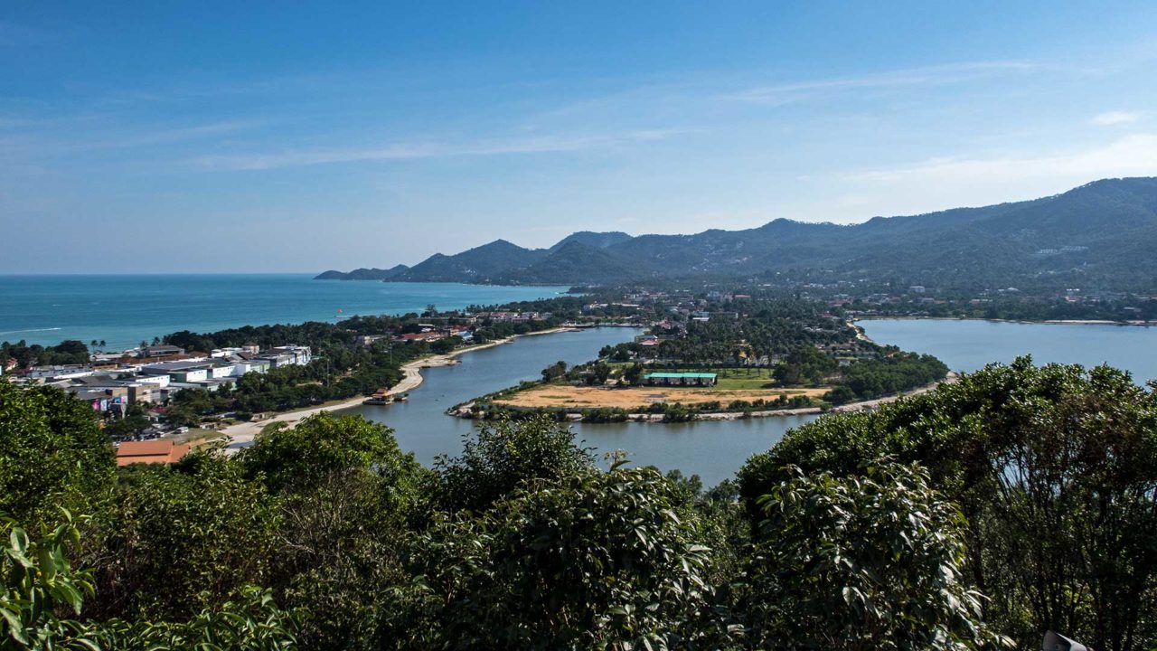 Ausblick auf den Chaweng Lak von der Khao Hua Jook Pagode auf Koh Samui