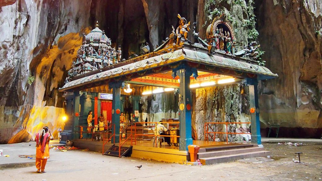 Gebetshalle in den Batu Caves, Kuala Lumpur (Malaysia)