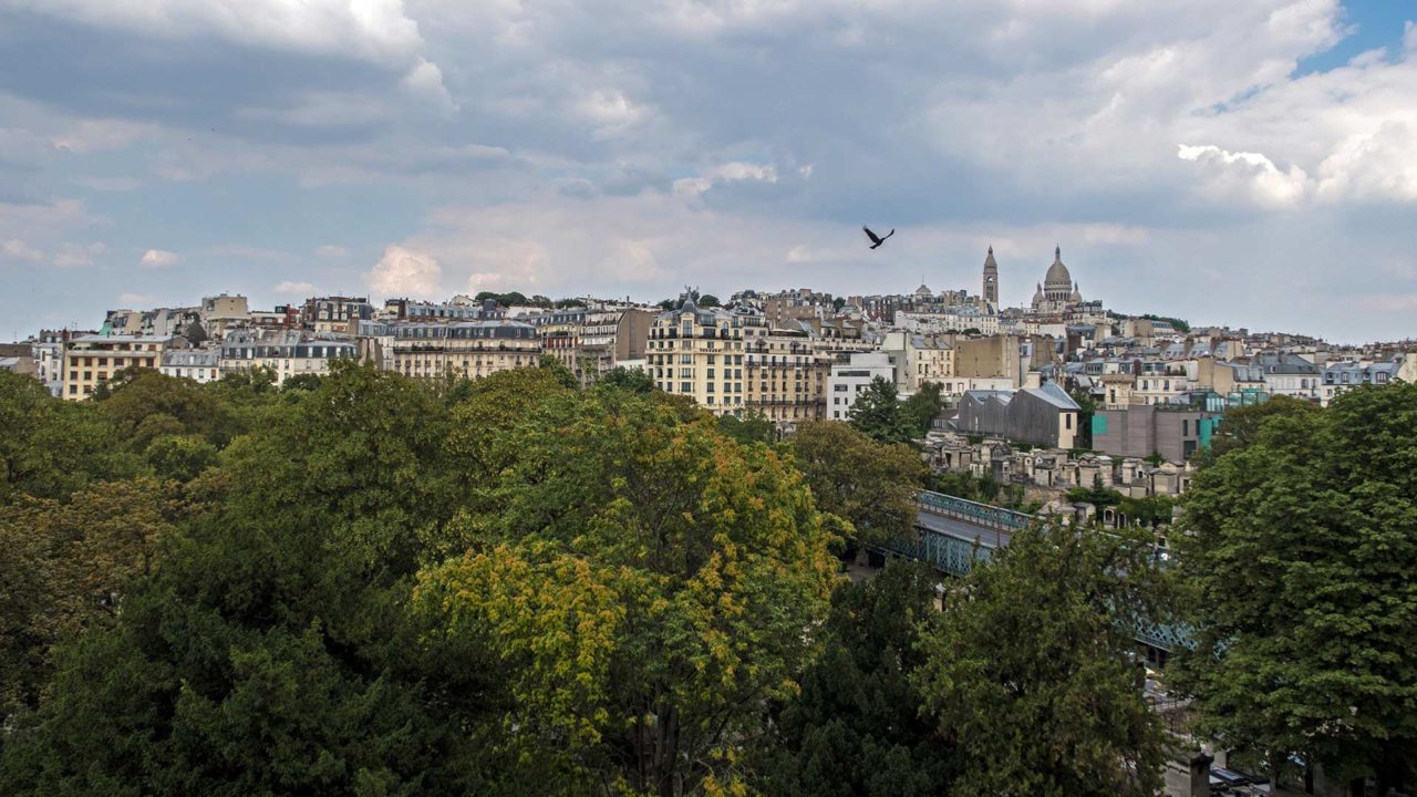 Aussicht auf Montmartre in Paris vom Ibis Hotel