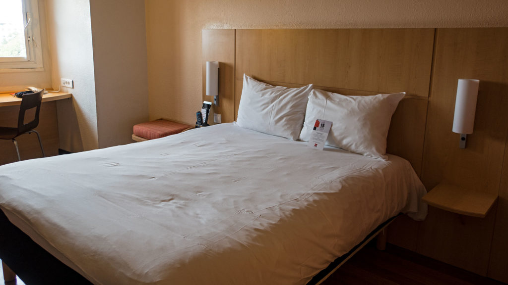 Hotel room at Ibis Montmartre, Paris