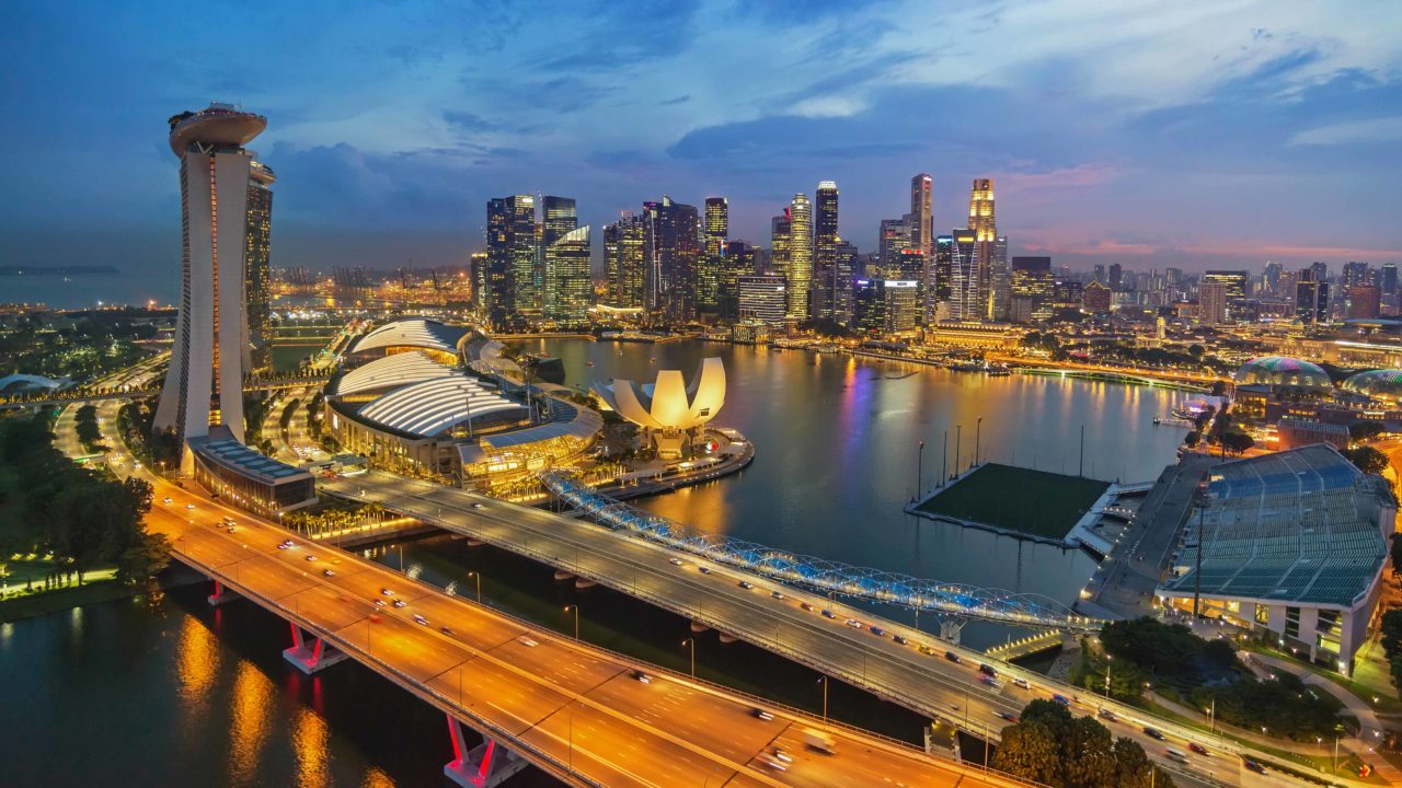Die Aussicht vom Singapore Flyer auf die Marina Bay und die Skyline von Singapur