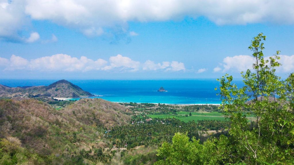 Aussicht auf Kuta Beach im Süden Lomboks