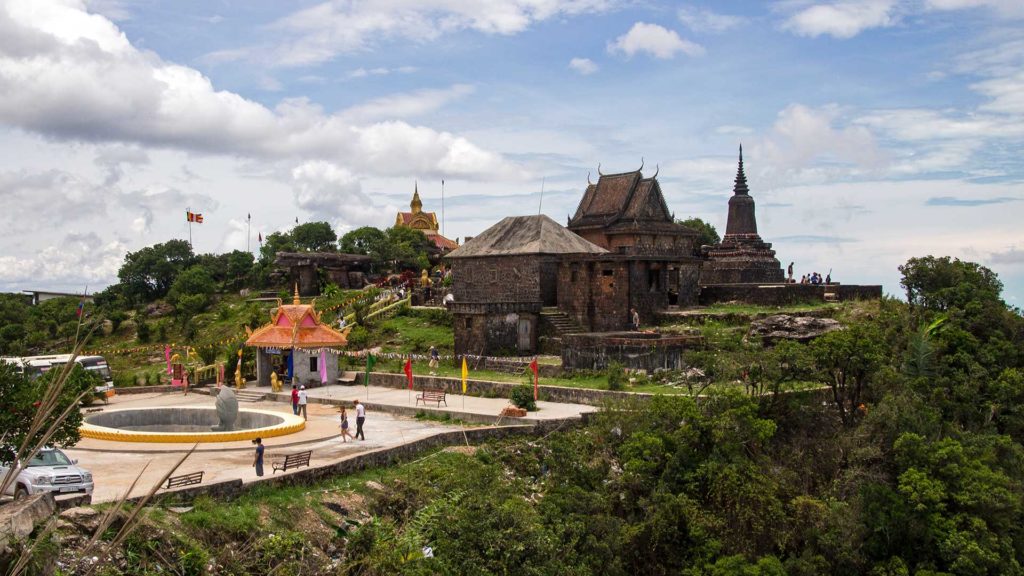 Der Wat Sampov Pram auf dem Bokor Hill in Kambodscha