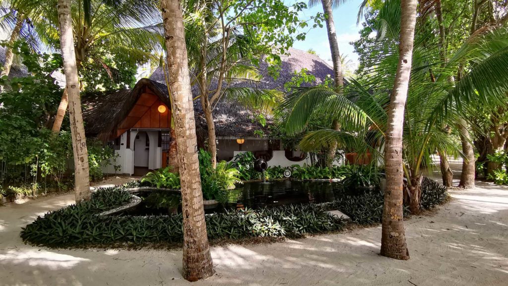 Rezeption und Eingangsbereich des Thulhagiri Island Resorts