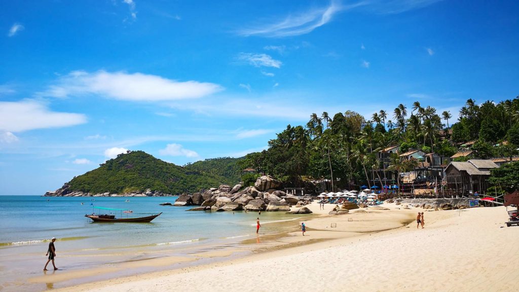 At the beach of Thong Nai Pan Noi, directly at Panviman Resort (Koh Phangan)