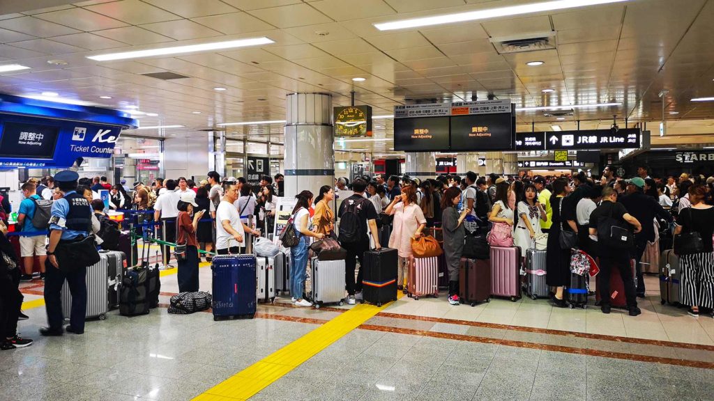 Long queues at Tokyo Narita Airport