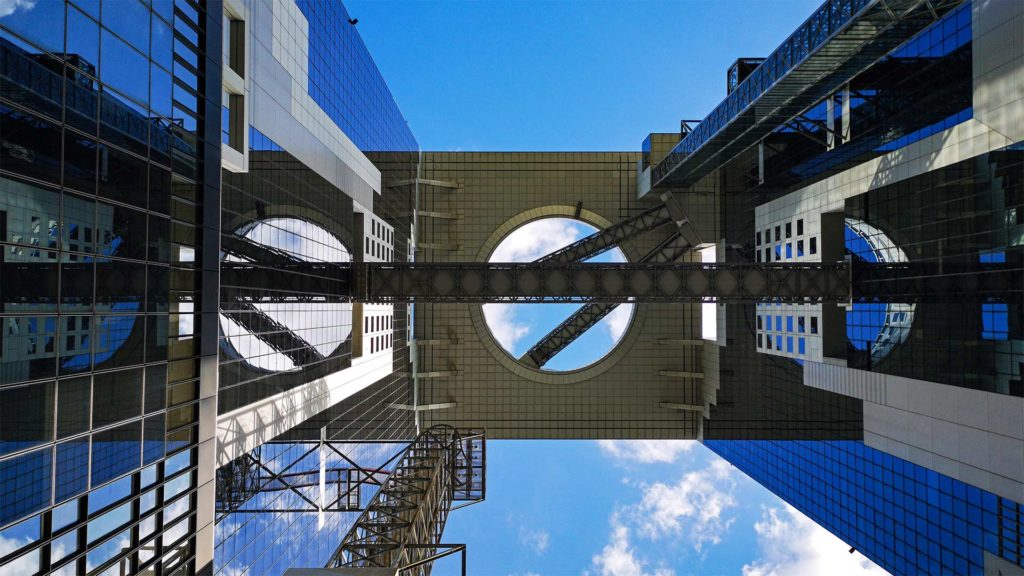 Das Umeda Sky Building mit seinen Rolltreppen, Osaka