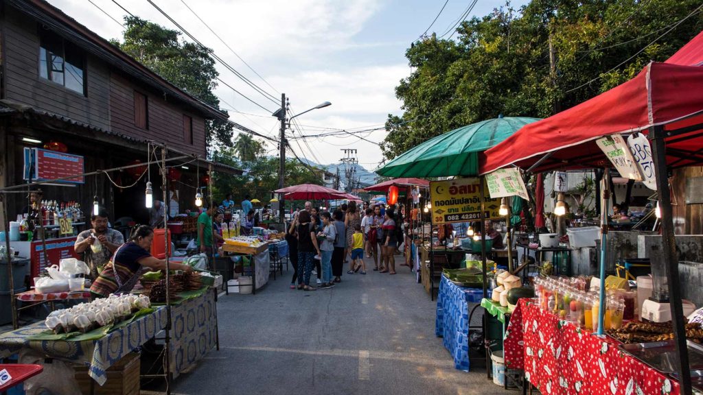 Die Lamai Walking Street am Sonntag auf Koh Samui