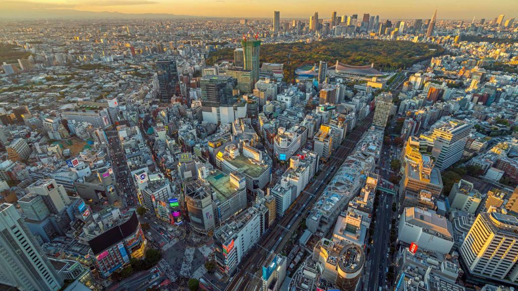 Das Shibuya Viertel von Tokio von der neuen Aussichtsplattform Shibuya Sky, Japan