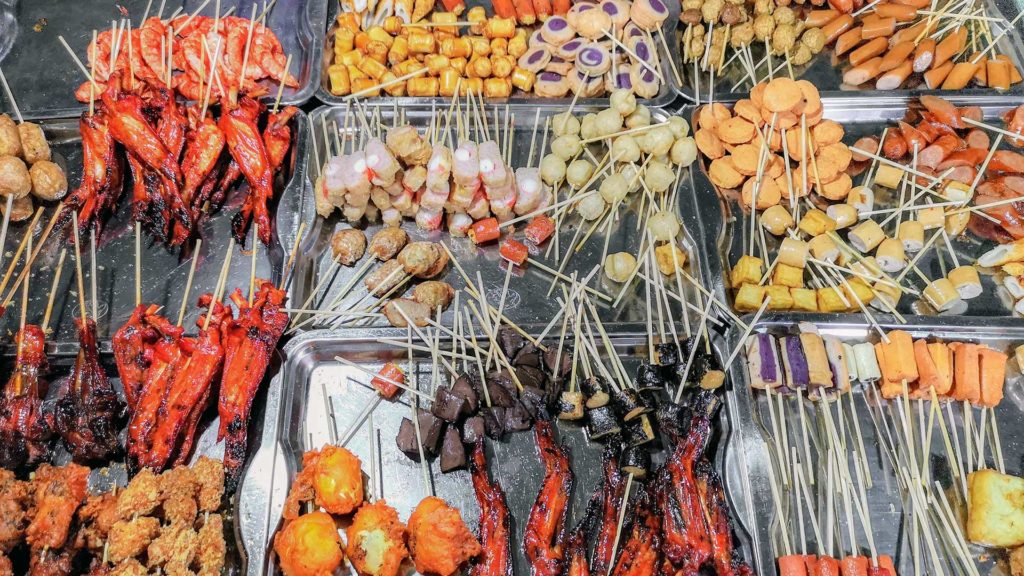 BBQ Spieße/Gegrilltes und Frittiertes in Myanmar