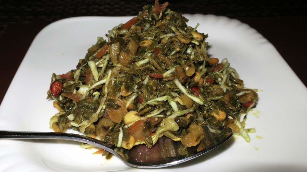 Burmesischer Salat aus fermentierten grünen Teeblättern: Lahpet Thoke