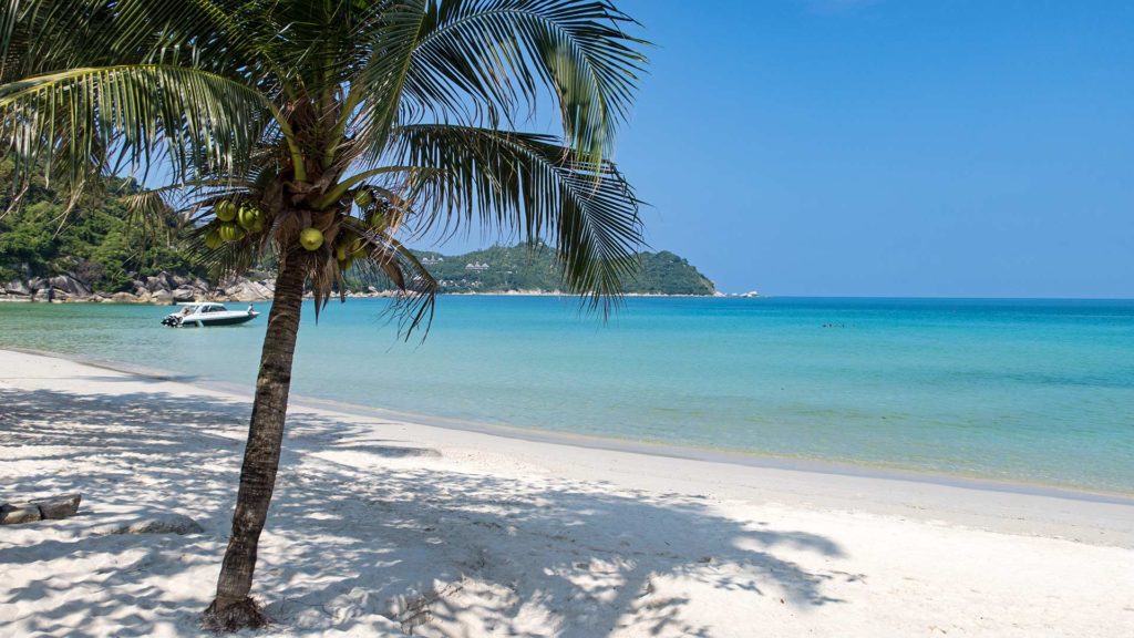 The white Thong Nai Pan Yai Beach in the north of Koh Phangan