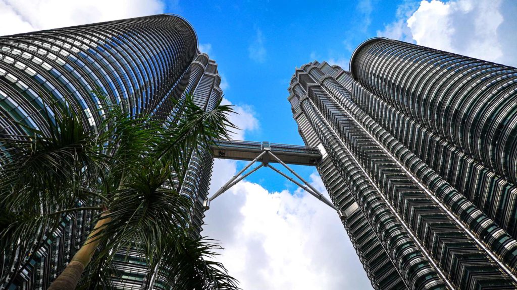 Die Petronas Towers von unten, Kuala Lumpur
