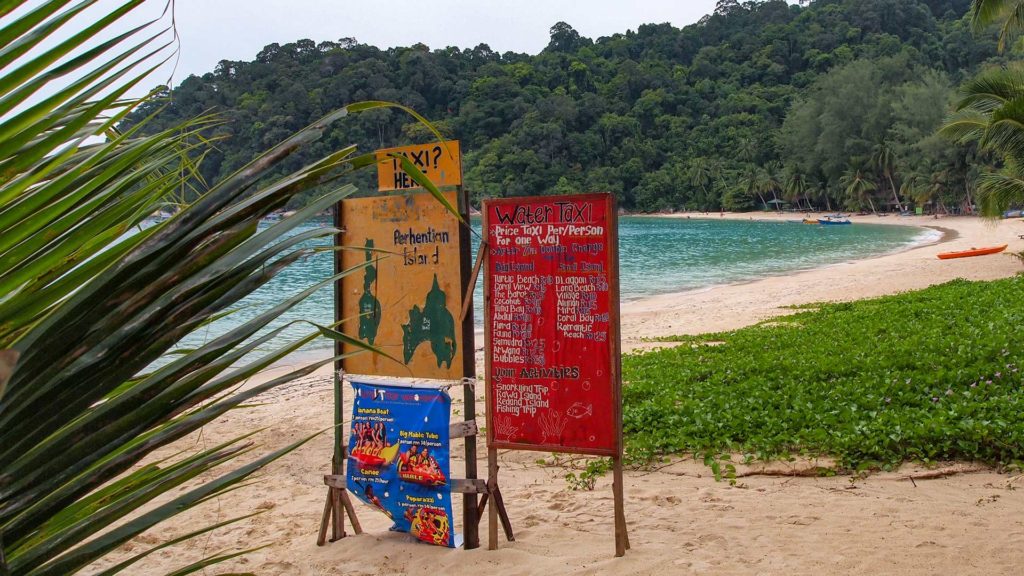 Preisschild für Taxiboote auf den Perhentian Islands, Malaysia