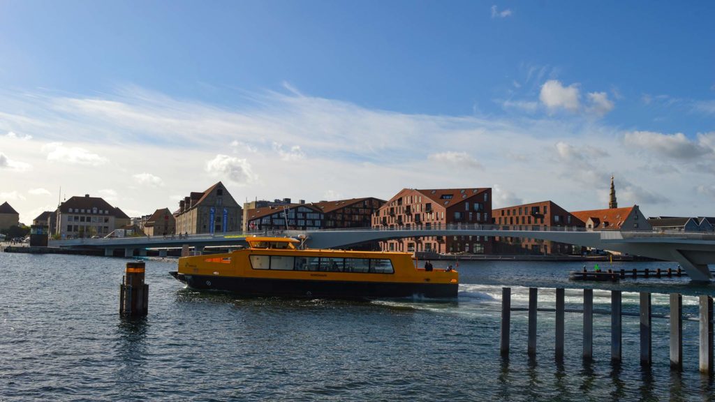 Hafenbus in Kopenhagen, Dänemark