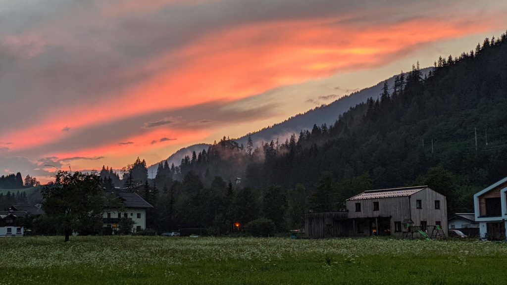 Traumhafter Sonnenuntergang in Leogang, Österreich