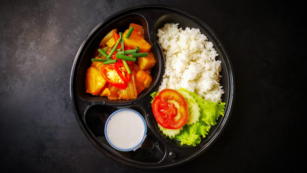 Sweet & Sour mit Fisch (Pad Priaw Wan Pla): Essen im FuramaXclusive Sukhumvit ASQ Hotel