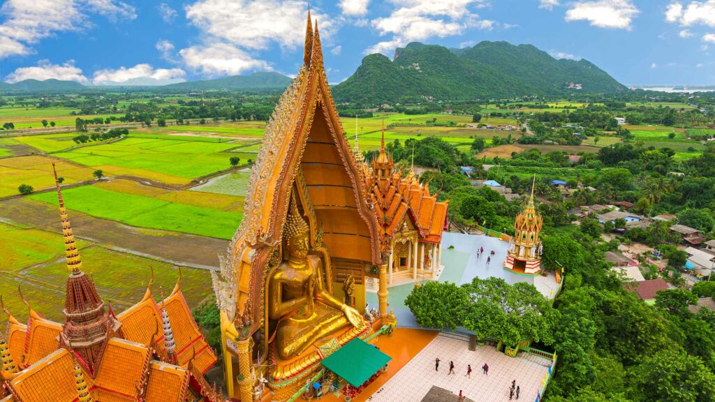 Der Tiger Cave Tempel, Wat Tham Sua in Kanchanaburi