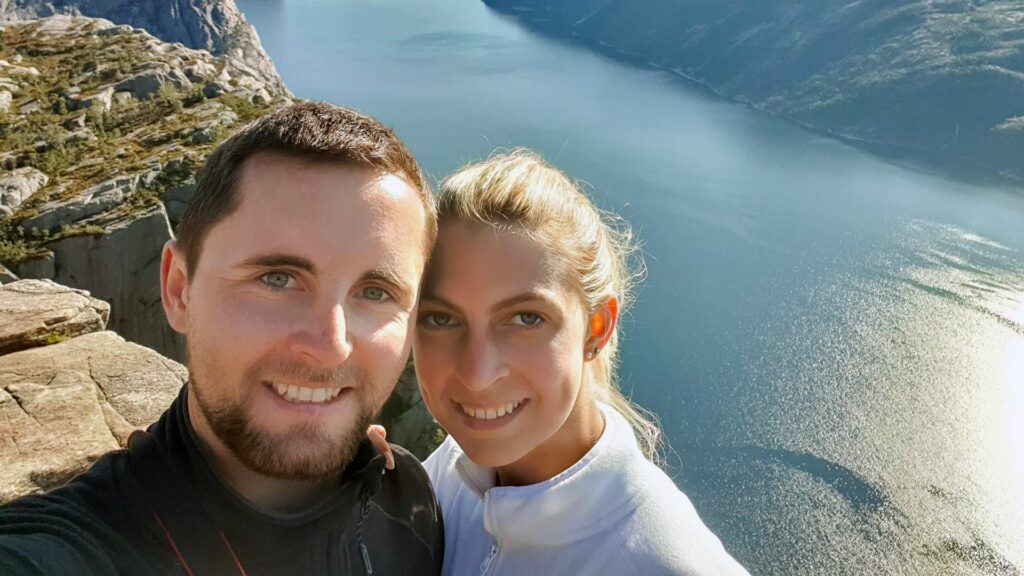 Die Autoren vom Südnorwegen Wandern Artikel: Alina & Alex von Travel around the clock
