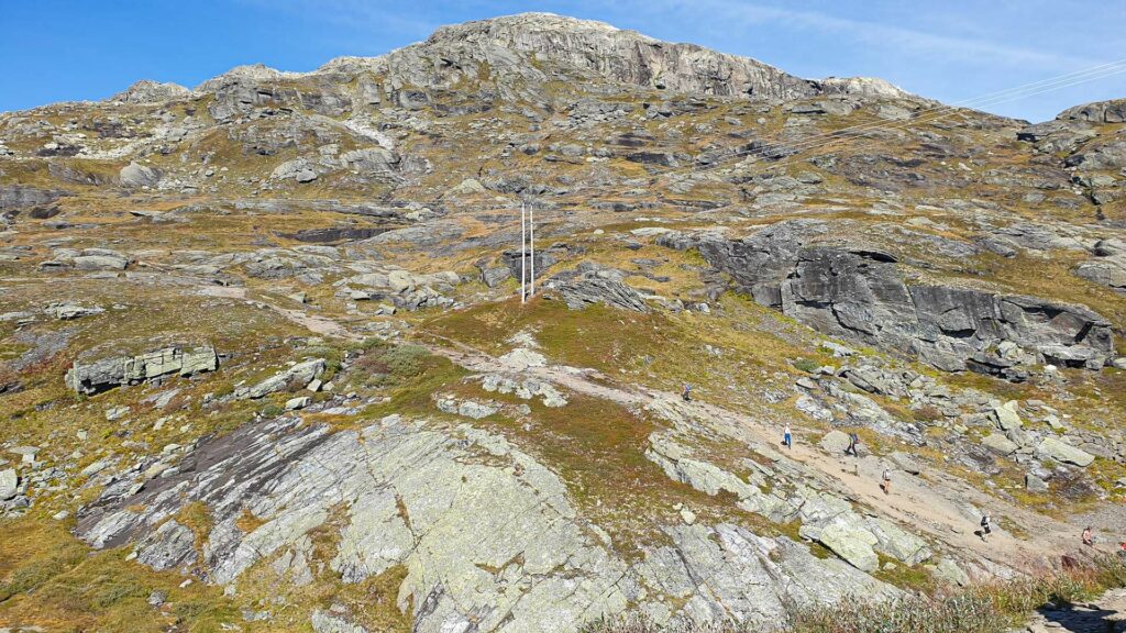 Abstieg bei der Wanderung zur Trolltunga in Südnorwegen